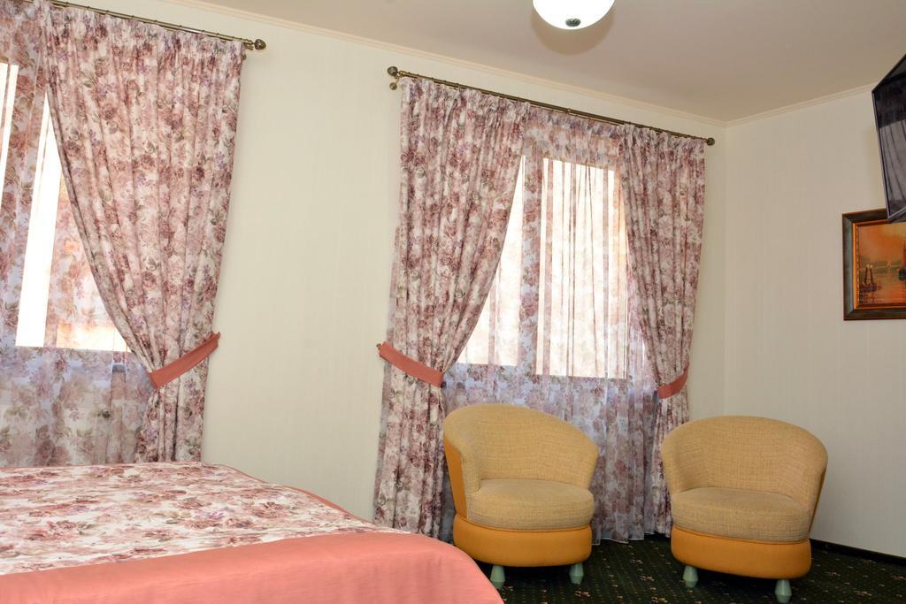 Atrium Hotel イヴァーノ＝フランキーウシク 部屋 写真